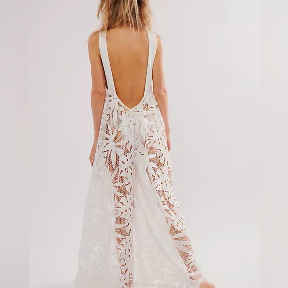 NWOT Free People Intimately La Vida White Crochet SWIM Cover up